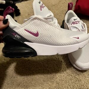 *Never Worn* Nike Air Max 270 Girl’s White and Purple Sneakers